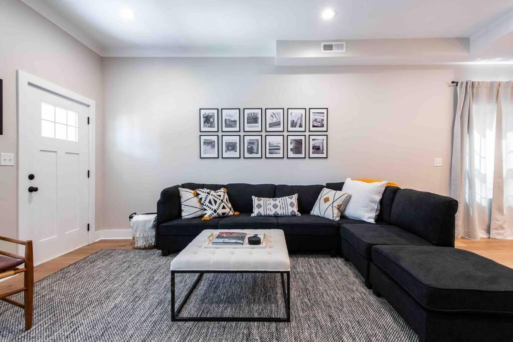 Newly Renovated 3 Bedroom Shelby Park Home **Free Parking** Louisville Eksteriør billede