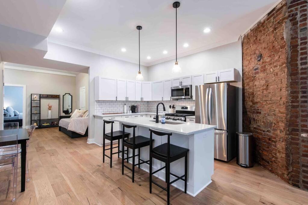 Newly Renovated 3 Bedroom Shelby Park Home **Free Parking** Louisville Eksteriør billede